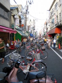 平和通り商店街2