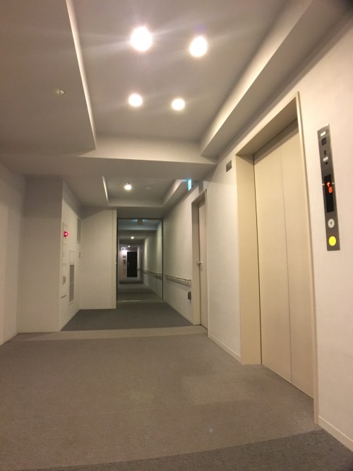 内廊下 13階-2リサイズ